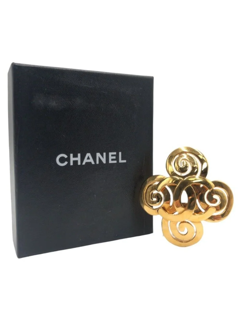 Chanel Vintage CC Logo Gold Metal Brooch